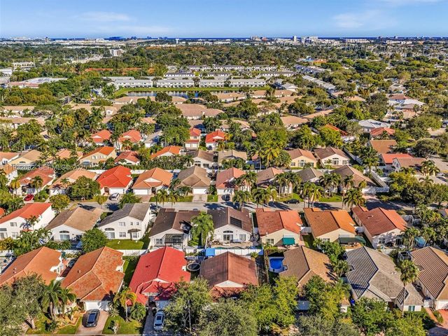 4966 SW 33rd Ter, Hollywood, FL 33312