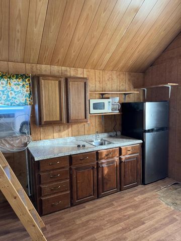 10303 W 4th Street, Butterfield, MO 65625