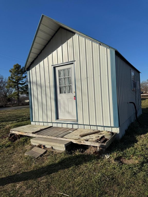 10303 W 4th Street, Butterfield, MO 65625