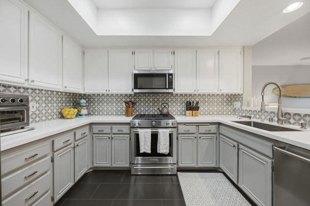 8180 Manitoba Street 255, Playa Del Rey, CA 90293