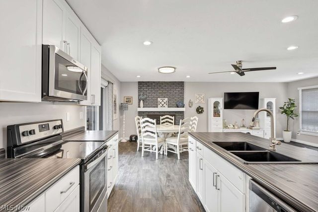 5047 Shady Moss Lane, North Ridgeville, OH 44039