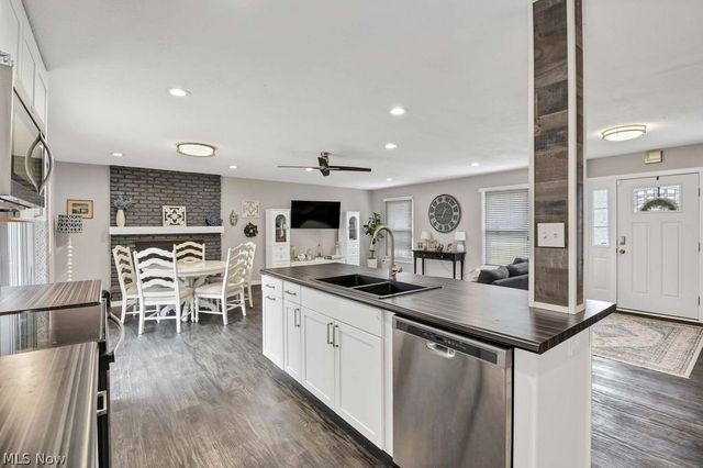 5047 Shady Moss Lane, North Ridgeville, OH 44039