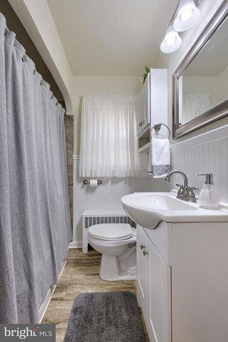 2263 MANOR RD, York, PA 17408