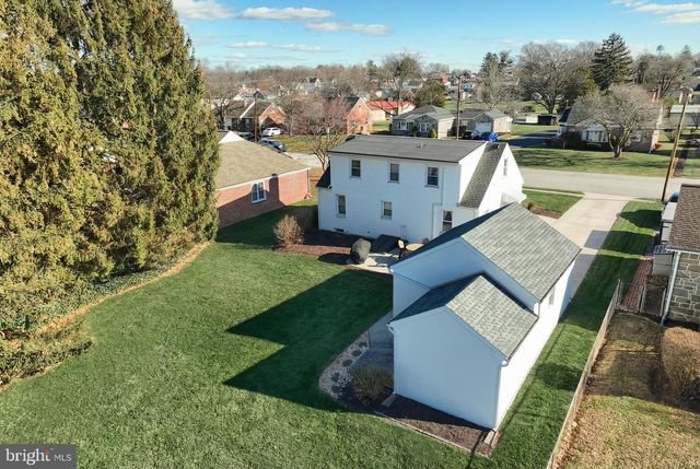 2263 MANOR RD, York, PA 17408