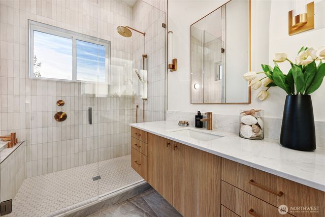 8810 41st Avenue SW, Seattle, WA 98136