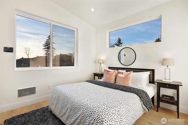 8810 41st Avenue SW, Seattle, WA 98136