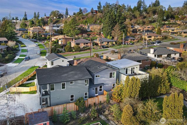 8810 41st Avenue SW, Seattle, WA 98136