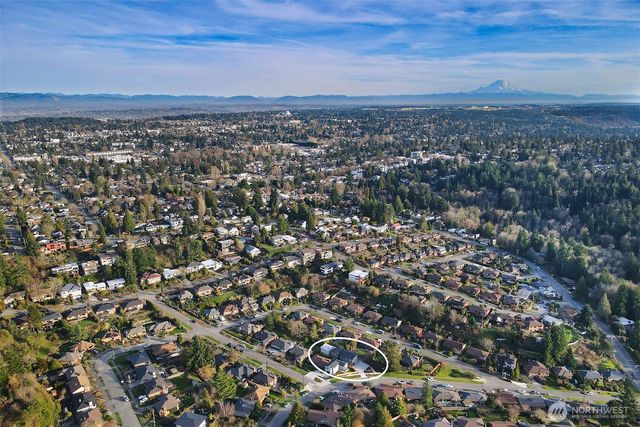 8810 41st Avenue SW, Seattle, WA 98136