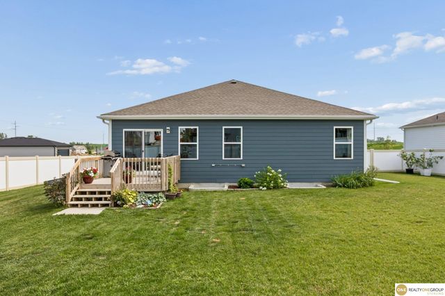 11452 Sunburst Drive, Papillion, NE 68046