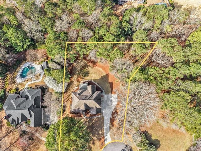 2360 Ivey Oaks Pl, Stone Mountain, GA 30087