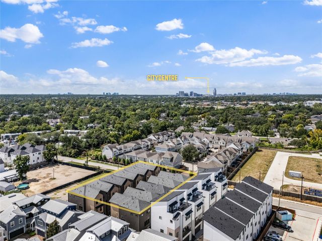 1614 Ojeman Road C, Houston, TX 77055