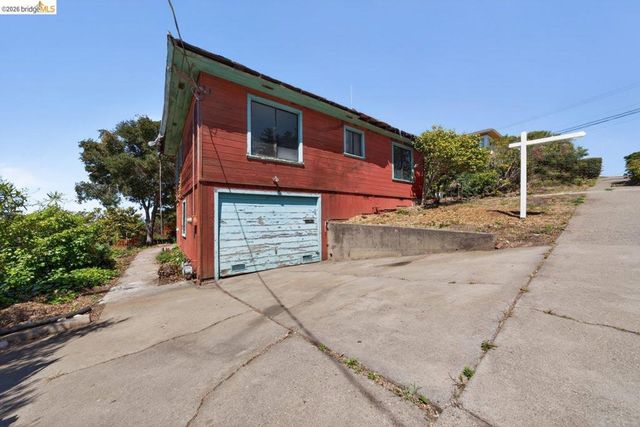 605 Sea View Dr, El Cerrito, CA 94530