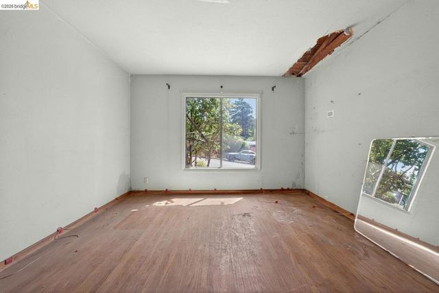 605 Sea View Dr, El Cerrito, CA 94530