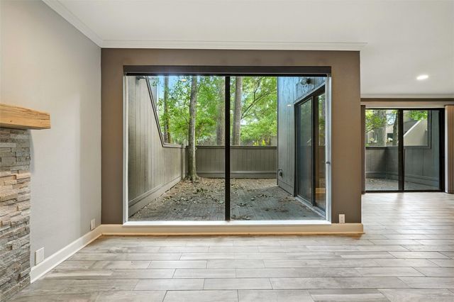 171 Litchfield Lane, Houston, TX 77024