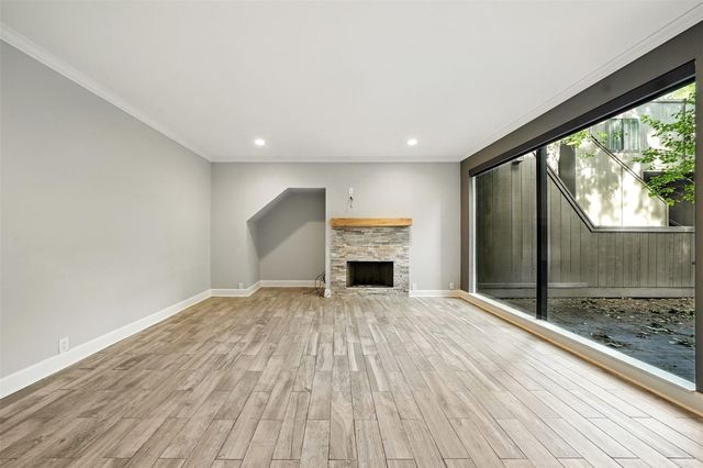 171 Litchfield Lane, Houston, TX 77024