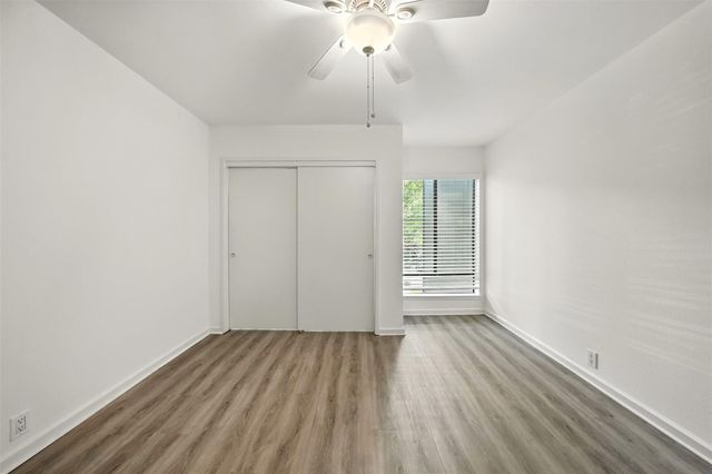 171 Litchfield Lane, Houston, TX 77024