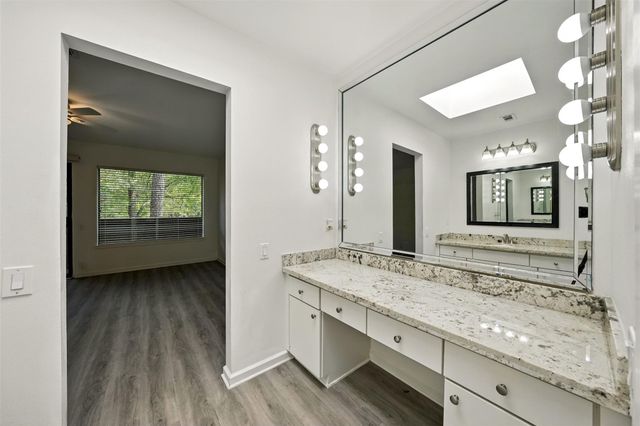 171 Litchfield Lane, Houston, TX 77024