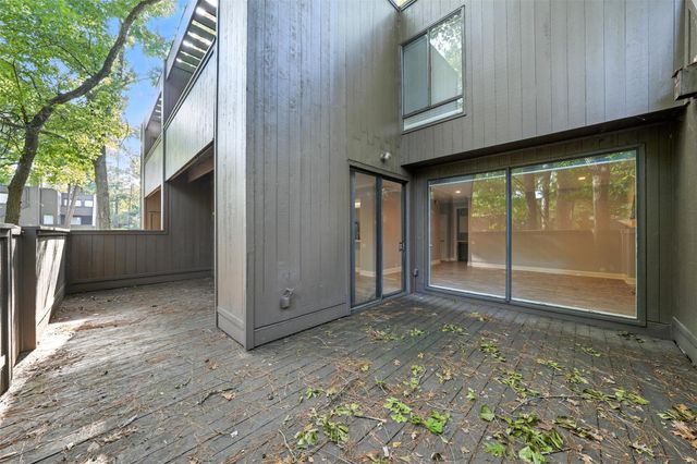 171 Litchfield Lane, Houston, TX 77024