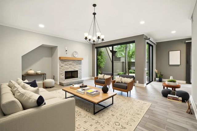 171 Litchfield Lane, Houston, TX 77024