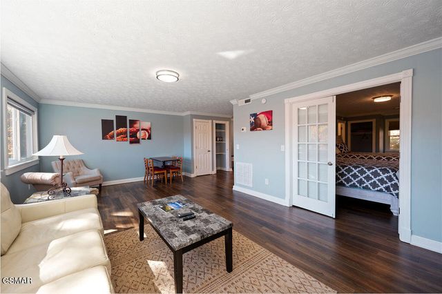 1106 Tanrac Trail, Gatlinburg, TN 37738