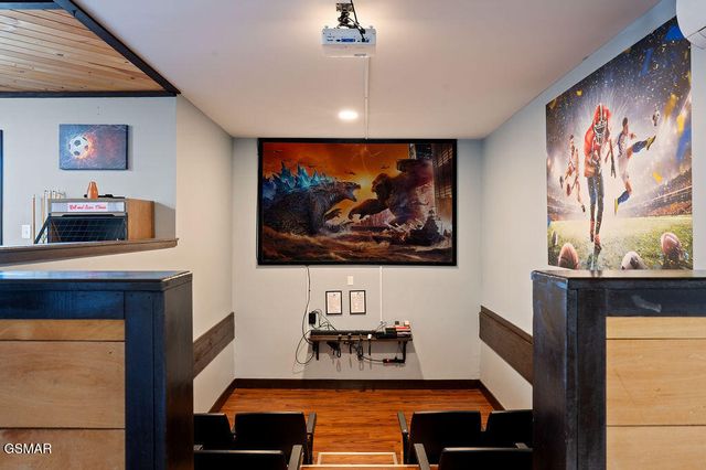 1106 Tanrac Trail, Gatlinburg, TN 37738