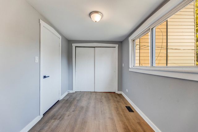 5527 S loomis Boulevard, Chicago, IL 60636