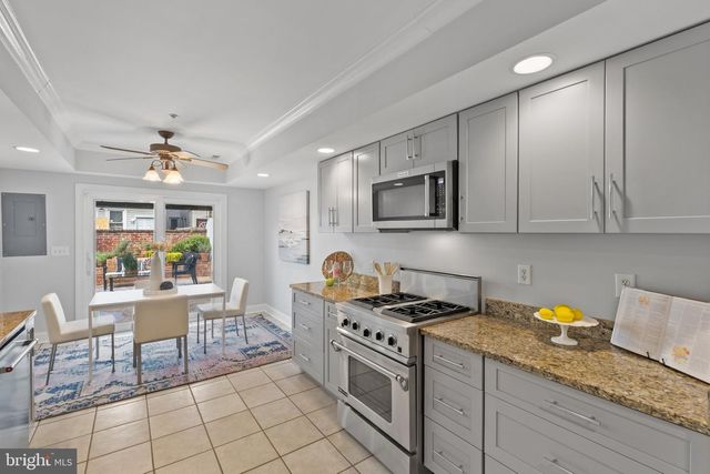 1104 S CURLEY ST, Baltimore, MD 21224