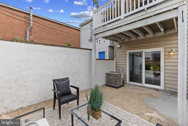 1104 S CURLEY ST, Baltimore, MD 21224