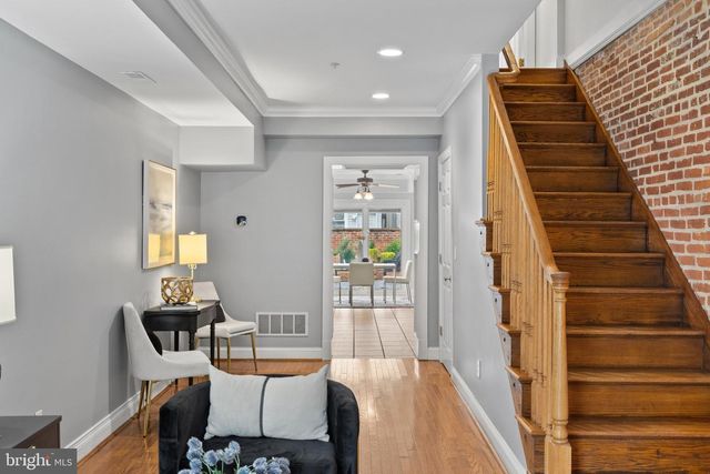 1104 S CURLEY ST, Baltimore, MD 21224