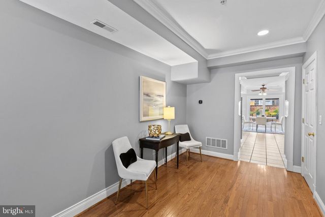 1104 S CURLEY ST, Baltimore, MD 21224