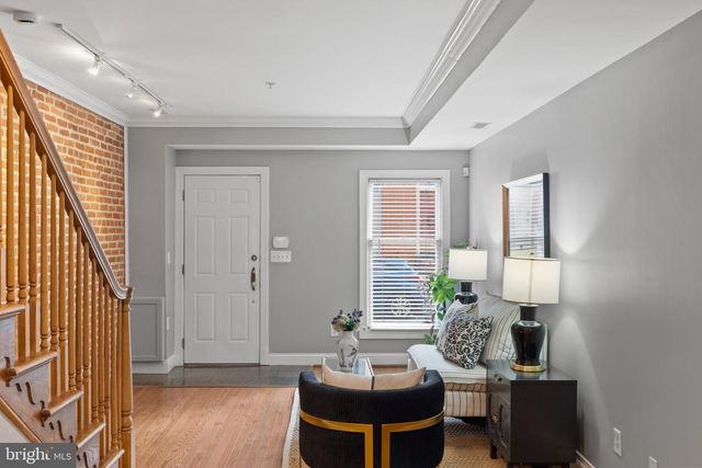 1104 S CURLEY ST, Baltimore, MD 21224