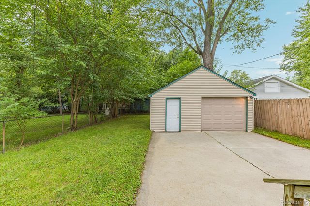 18507 Brady, Redford Charter Township, MI 48240