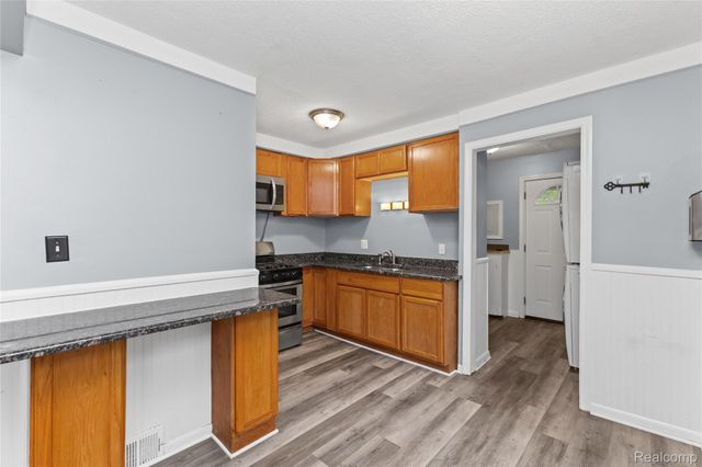 18507 Brady, Redford Charter Township, MI 48240