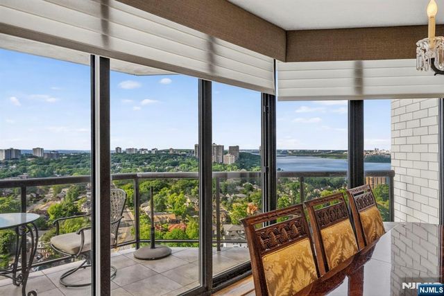 900 Palisade Avenue 2403, Fort Lee, NJ 07024