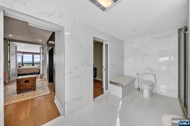 900 Palisade Avenue 2403, Fort Lee, NJ 07024