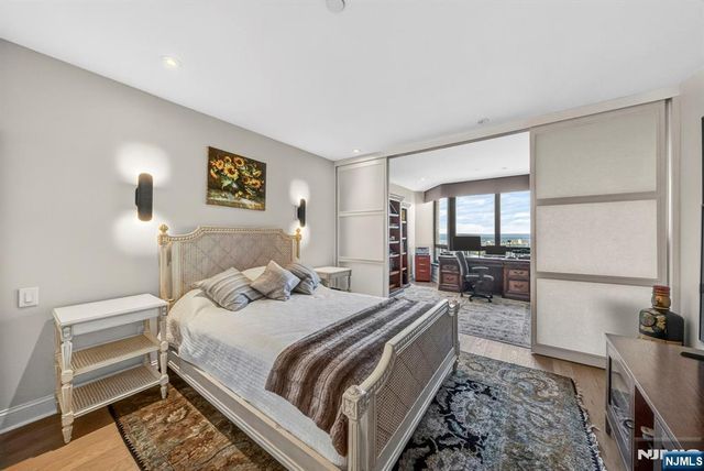 900 Palisade Avenue 2403, Fort Lee, NJ 07024