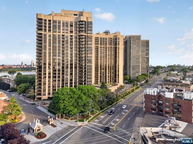900 Palisade Avenue 2403, Fort Lee, NJ 07024