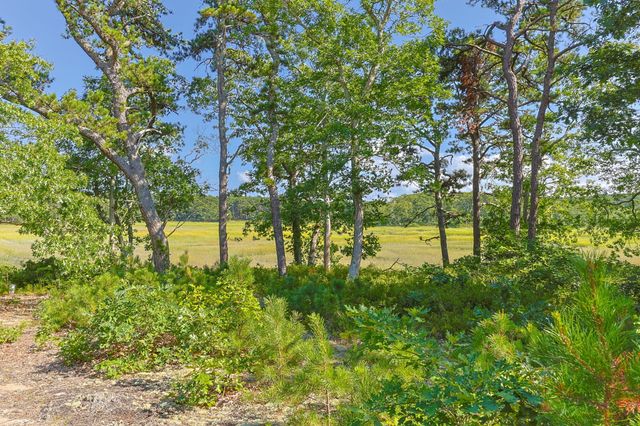 56 Warren Road, Wellfleet, MA 02667