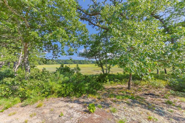 56 Warren Road, Wellfleet, MA 02667