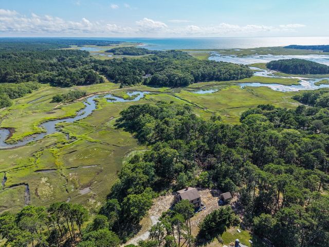 56 Warren Road, Wellfleet, MA 02667