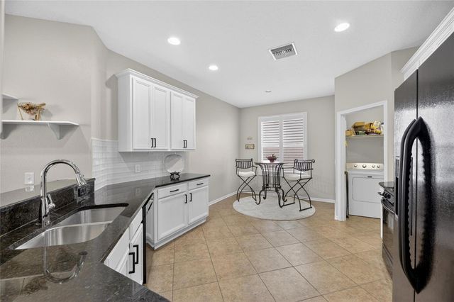 211 WESTCHESTER HILLS LANE, Valrico, FL 33594