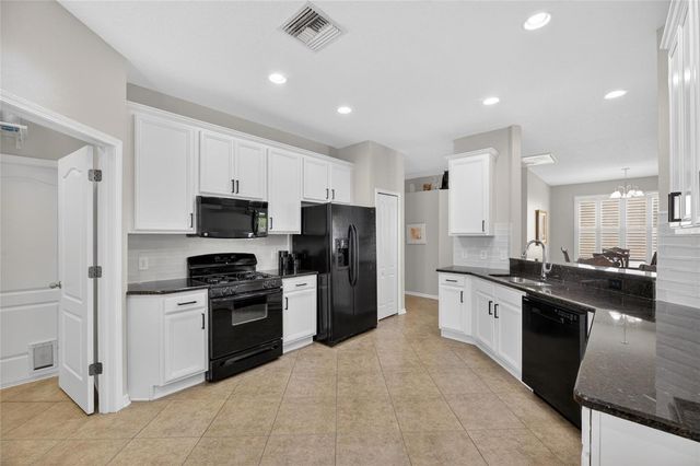 211 WESTCHESTER HILLS LANE, Valrico, FL 33594