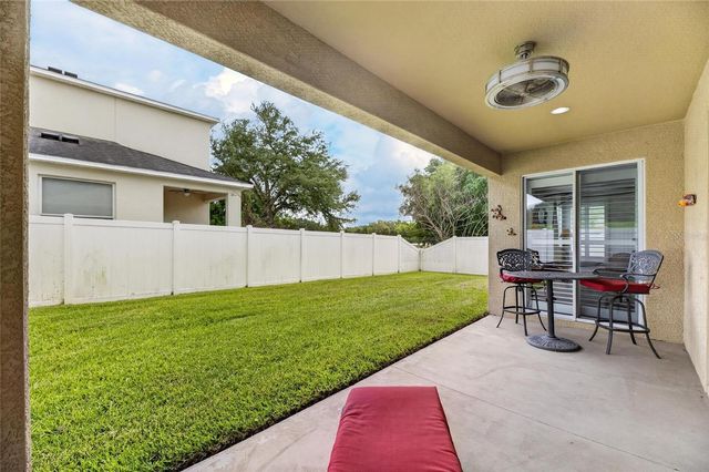 211 WESTCHESTER HILLS LANE, Valrico, FL 33594