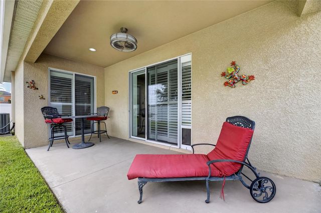 211 WESTCHESTER HILLS LANE, Valrico, FL 33594