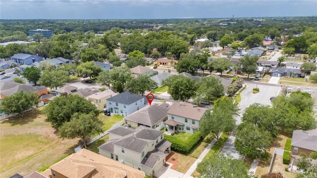 211 WESTCHESTER HILLS LANE, Valrico, FL 33594