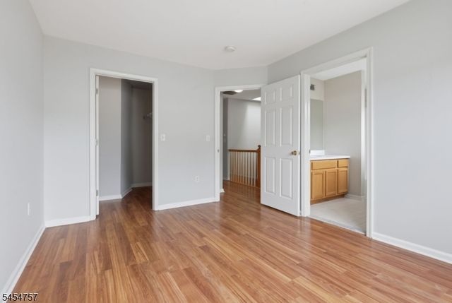 9 Bridgepointe Dr, Old Bridge Twp., NJ 08879