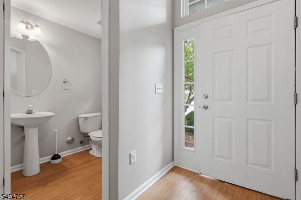 9 Bridgepointe Dr, Old Bridge Twp., NJ 08879 — photo 5