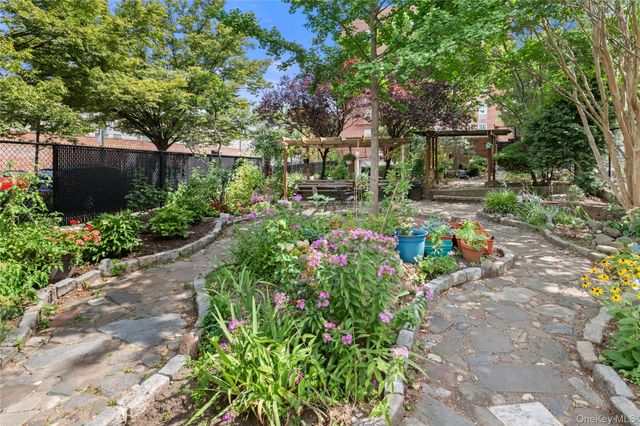 4601 39th Avenue 509, Sunnyside, NY 11104