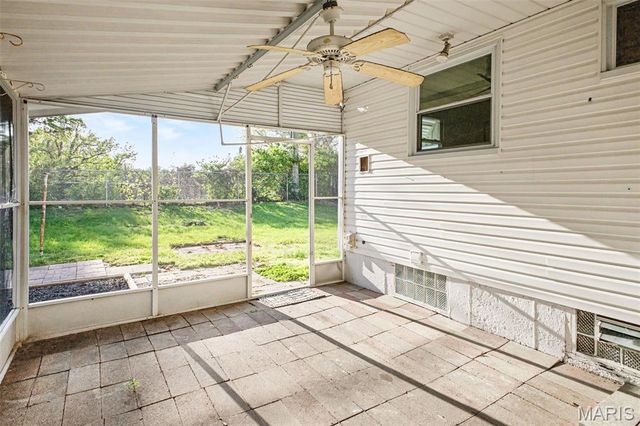 10401 Lilac Avenue, St Louis, MO 63137