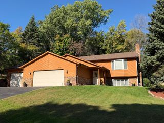 4615 Parkridge Drive, Eagan, MN 55123